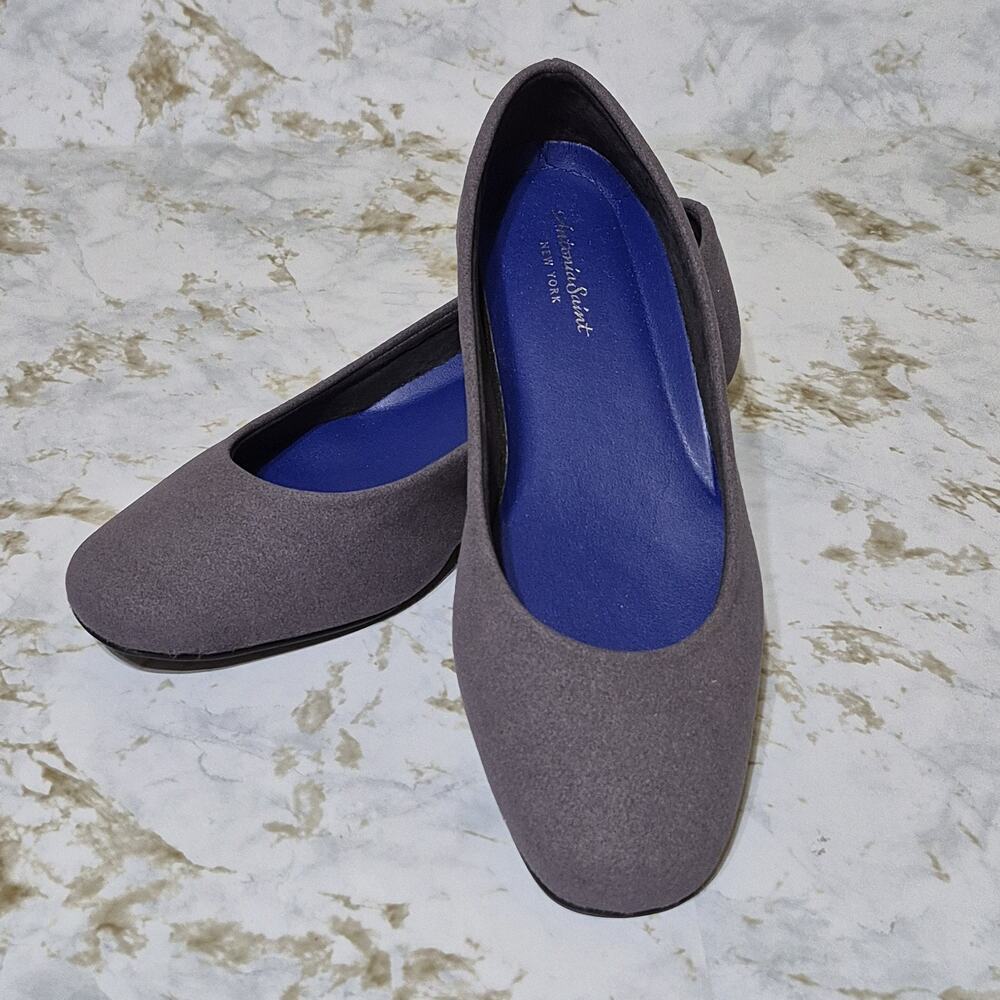 Antonia Saint New York Suede Slip On Flats Gray Womens Size 6B Cushioned Comfort